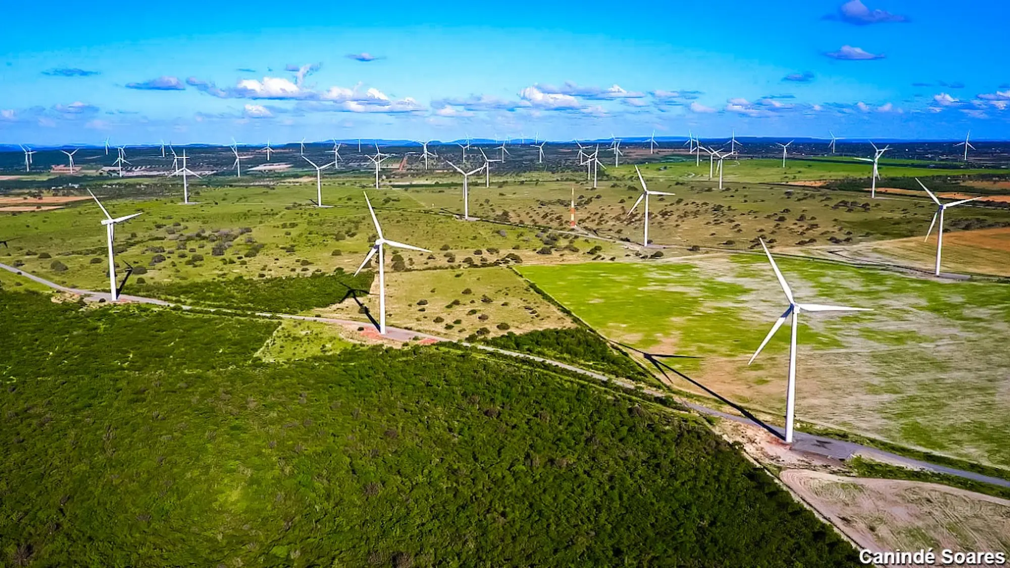 Imagen sobre el Complejo eólico Calangos